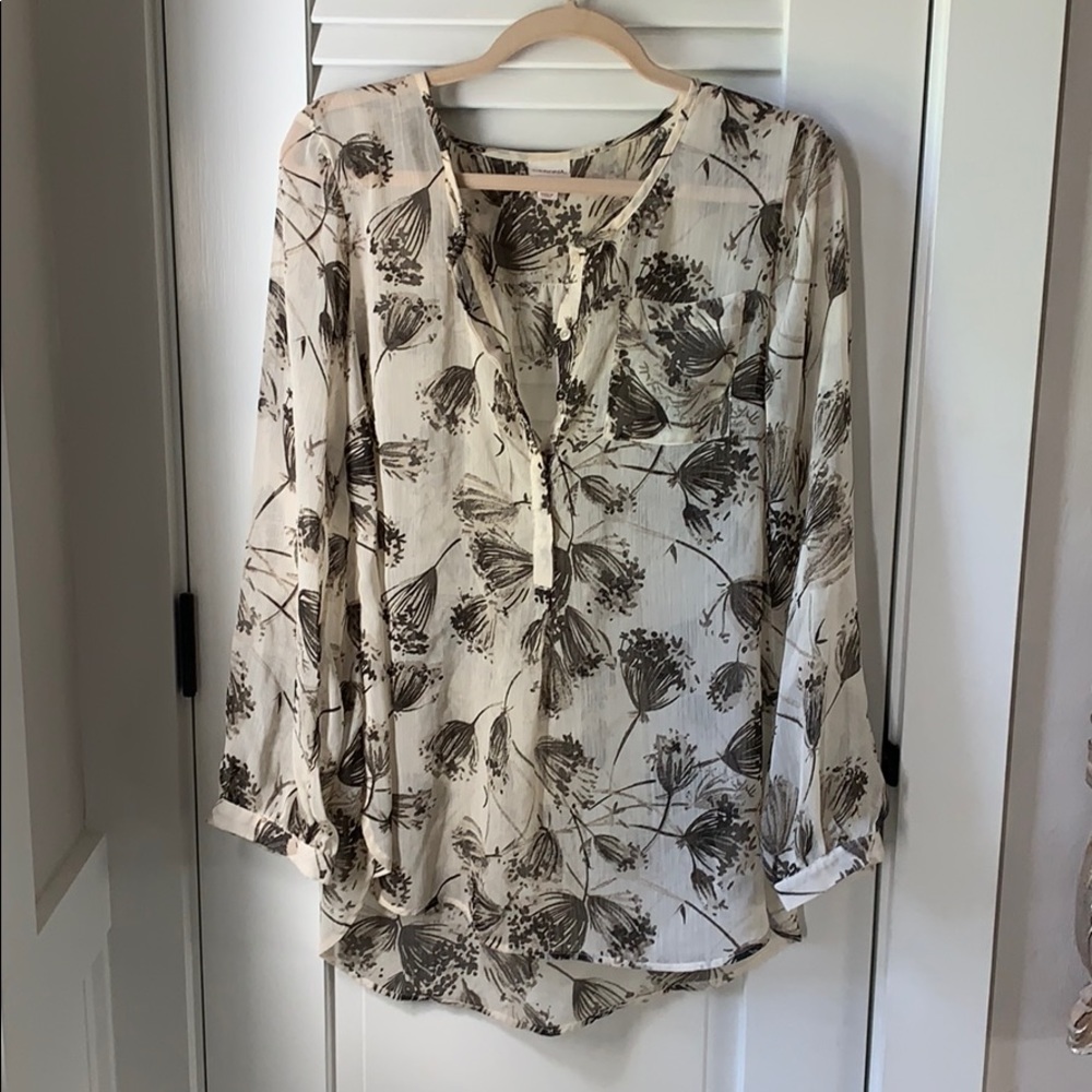 Flowy blouse - Picture 2 of 5